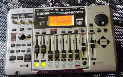 Boss 900cd unboxed - boss, with