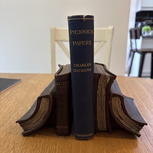 Pickwick papers charles - papers,