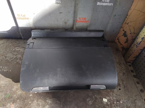 Audi glove box - audi, a3