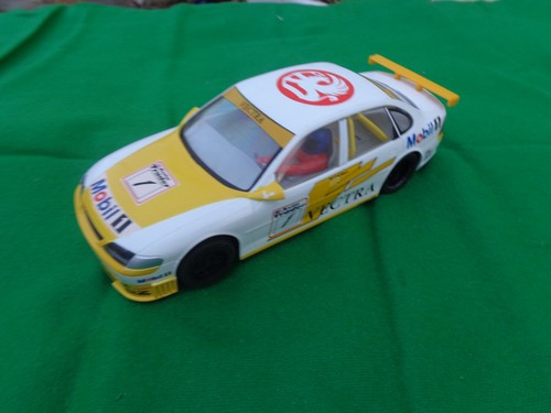 Scalextric c2001 vauxhall - scalextric,