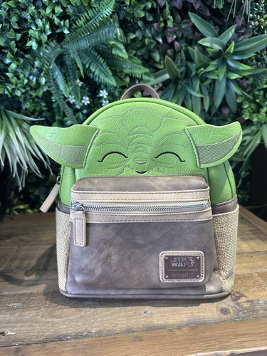 Loungefly star wars yoda - star,