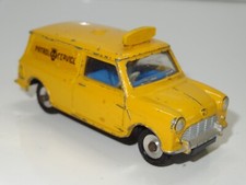 Dinky 274 MINI AA VAN  (395)