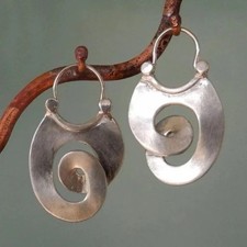 Vintage Style Twisted Hoop Drop Earrings  Bohemian Ethnic Tribal Silver Tone