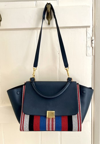 100 authentic celine trapeze - 100%,