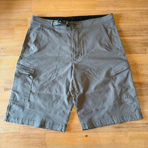 Prana cargo shorts - cargo, size