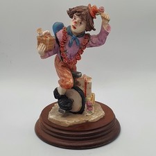 Clown figurine from The Leonardo Collection.
