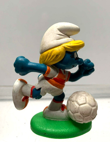 Peyo smurfs smurfette football - smurfette,