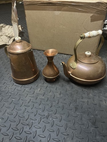 Copper kettle set job lot - kettle,