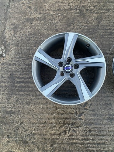 Volvo v40 alloy wheel - volvo,