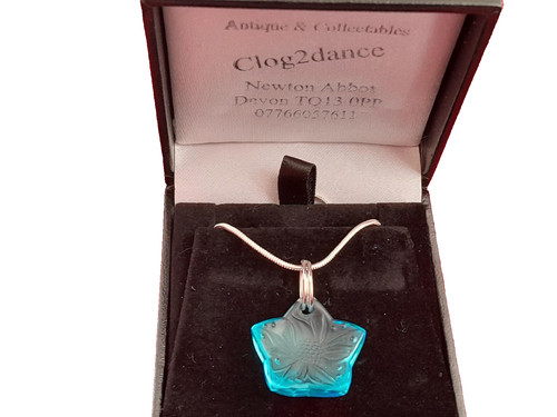 Lalique stunning blue - blue, crystal