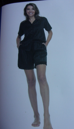 New flora nikrooz black - nikrooz,