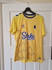 Everton Yellow Away Shirt & Shorts