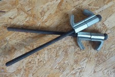 Pair of suspension SPRING/STRUT COMPRESSORS clamps unbranded 30mm (12") long