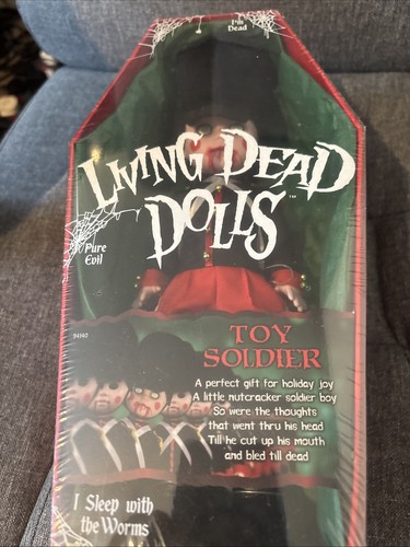 Mezco living dead dolls - living,