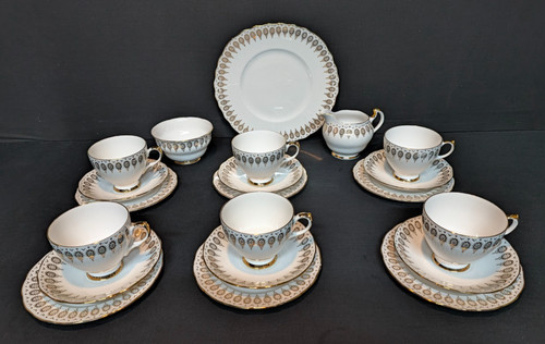Vintage bone china queen anne - queen,