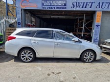 TOYOTA AURIS EXCEL ESTATE 1.8