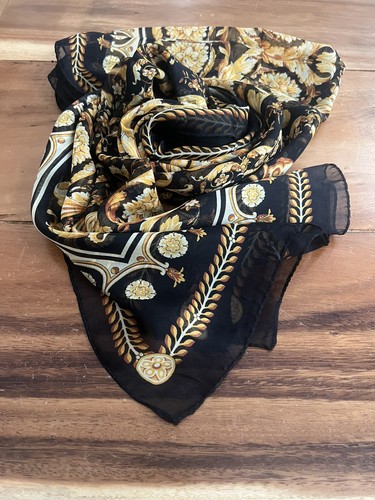 Versace 100 silk scarf - silk,