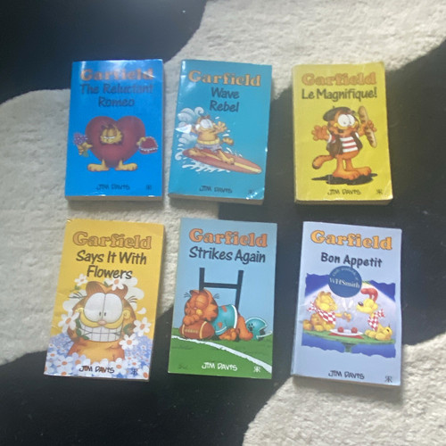 Garfield jim davis softcover - garfield,
