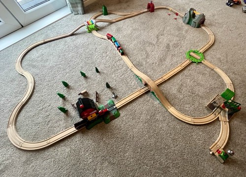 Brio wooden train multiple - wooden,