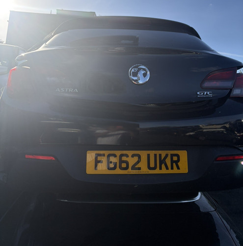 Vauxhall astra gtc boot - gtc, carpet