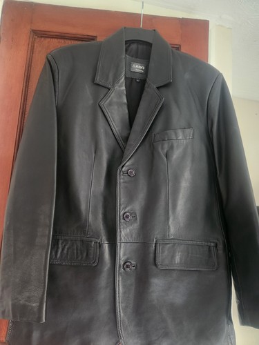 Men arm real - real, leather