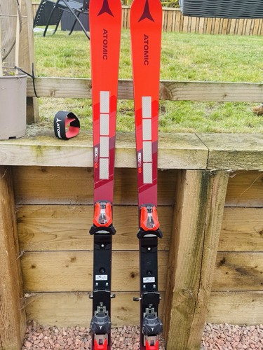 Atomic redster carving - g9, skis