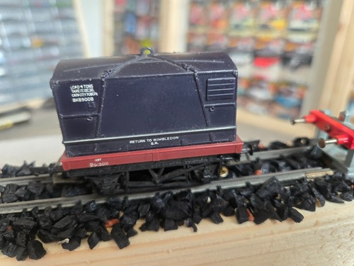 Hornby container wagon with - container,