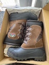 BNIB Mens Olang Canadian