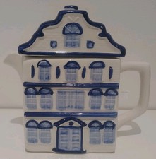 Small Vintage Royal Delft