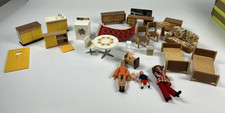 Bulk listing of mainly Lundby Dollhouse furniture, Washing machine, 3 figures