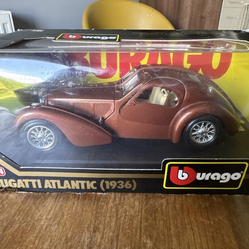 Burago bugatti atlantic - 1:24,