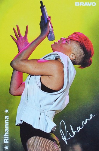 Rihanna autograph card - autograph,