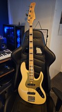 Sire Marcus Miller V5 24-Fret 4-String Bass in Vintage White