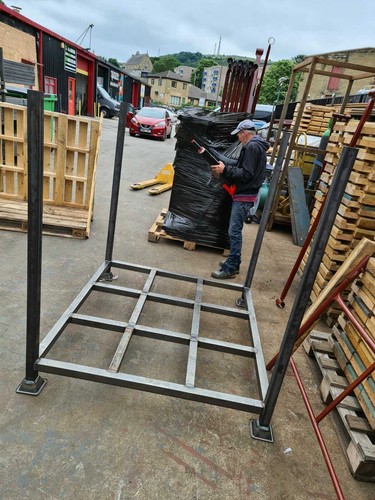 Steel stillage metal - 12,