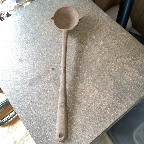 Cast iron lead - 12.5",