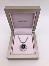 Pretty necklace silver tone