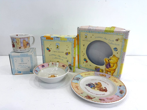 Winnie the pooh collection - pooh, by
