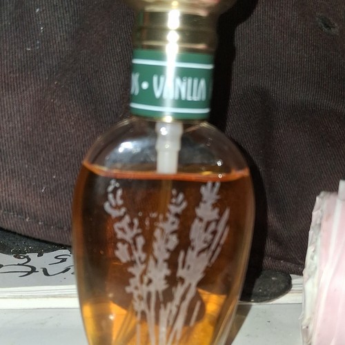 Avon vanilla eau cologne - avon,
