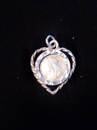 1899 queen victoria mounted - victoria,