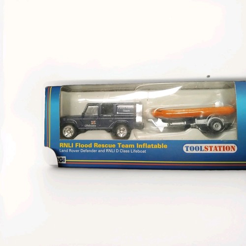 Corgi land rover - land, defender