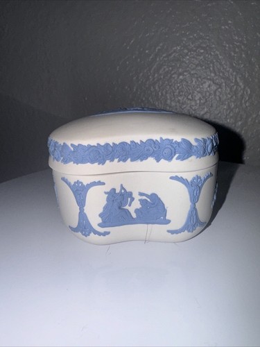 Wedgewood jasperware blue - jasperware, on