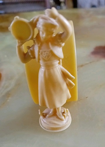 Antique celluloid napkin ring - ,