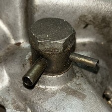 Rover V8 inlet manifold Vacuum Take Off Banjo and Bolt