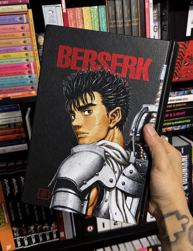 Custom printed berserk vol - uv,