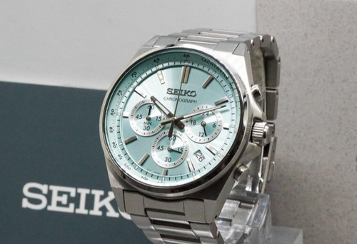 Ice blue near - blue, /