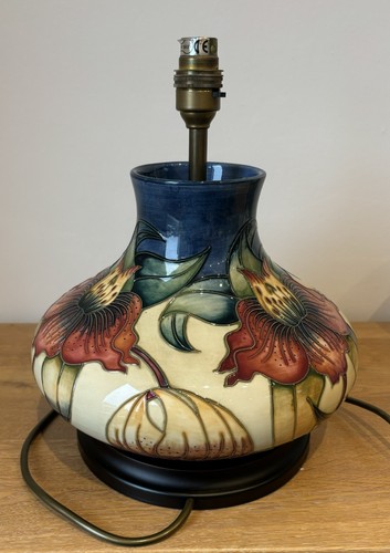 Vintage moorcroft table lamp - vintage,
