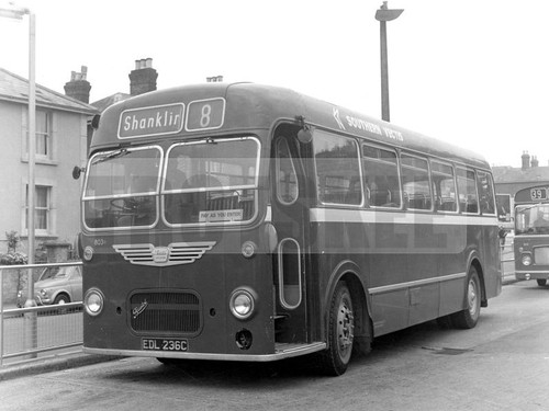 Large negative southern vectis - large,