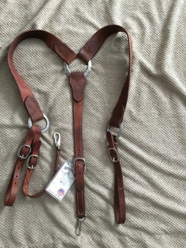 Western saddle breast plate
