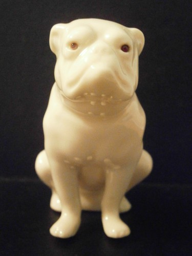 Crested china sitting bulldog - crested,