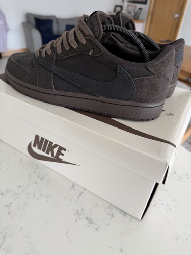 Travis scott velvet brown - scott,